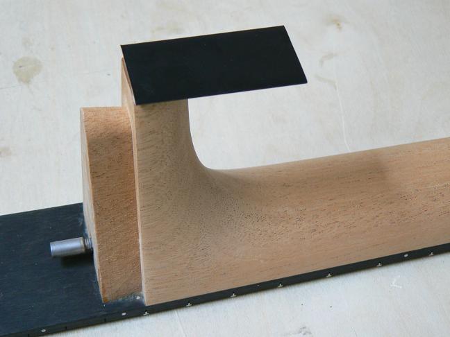 images/woodwork/guitar/gi36